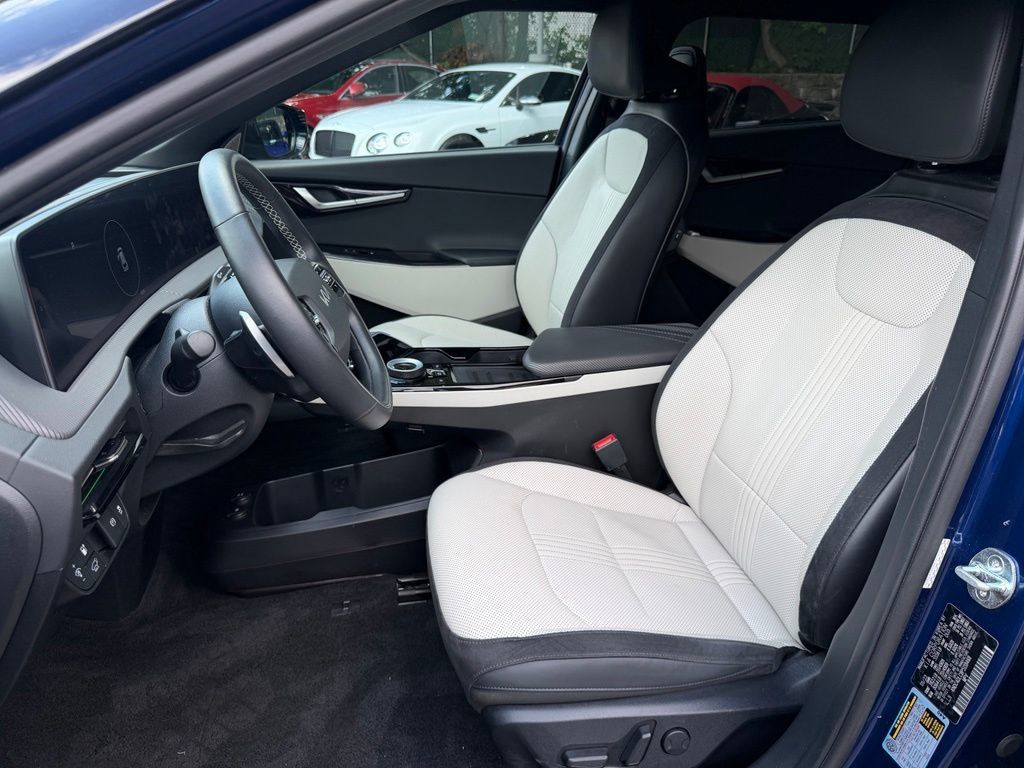 Used 2023 Kia EV6 GT-Line w/ GT-Line White Seat Package AWD/4WD image 10