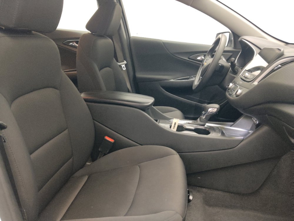 Used 2025 Chevrolet Malibu LT FWD image 21