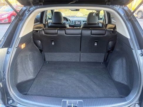 Used 2019 Honda HR-V Touring image 22