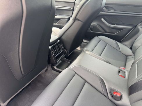 Used 2023 Porsche Taycan RWD image 13