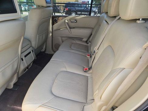Used 2017 INFINITI QX80 4WD w/ Driver Assistance Package image 27