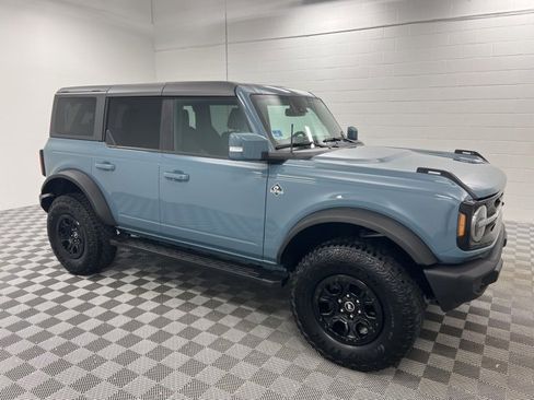 Used 2022 Ford Bronco Outer Banks w/ Sasquatch Package image 4