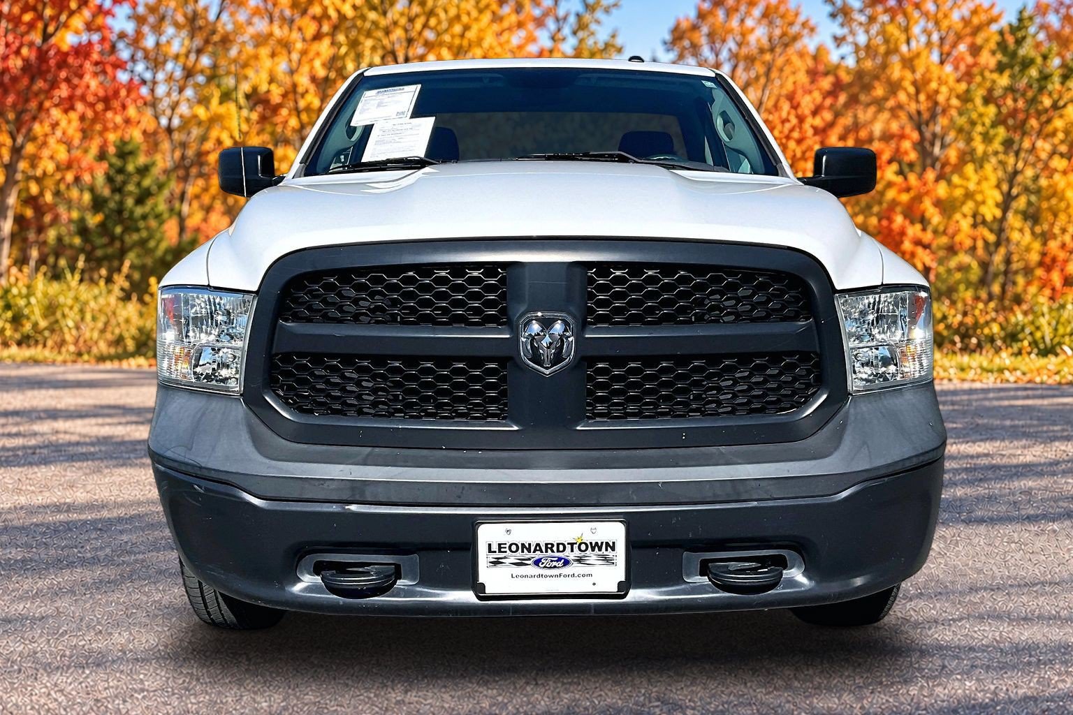 Used 2018 RAM 1500 Express AWD/4WD image 3