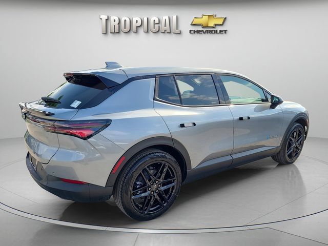 New 2026 Chevrolet Equinox EV LT w/ LPO, Blackout Package FWD image 5