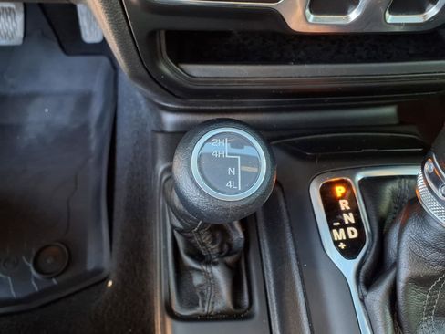 Used 2023 Jeep Wrangler Sport S image 12