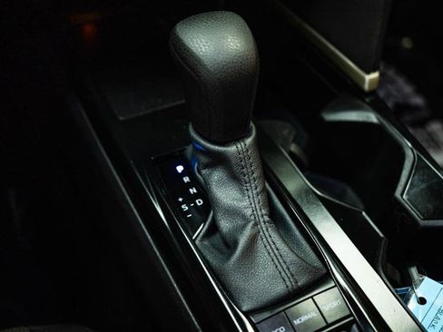 Used 2025 Toyota Camry LE w/ Convenience Package image 19