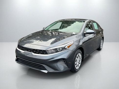 Used 2023 Kia Forte LX FWD image 3