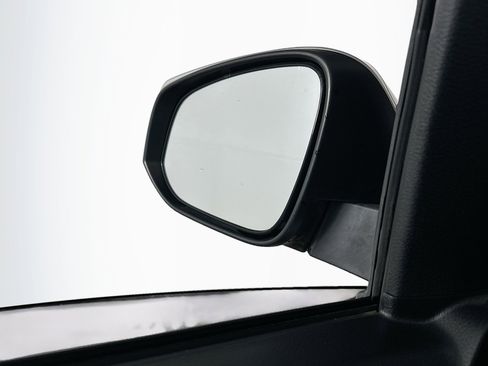 Used 2020 Toyota Tacoma TRD Off-Road image 16