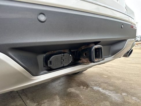 Used 2020 Ford Explorer Limited w/ Class III Trailer Tow Package image 43