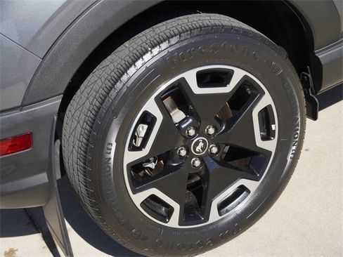 Used 2022 Ford Bronco Sport Outer Banks w/ Tech Package image 11