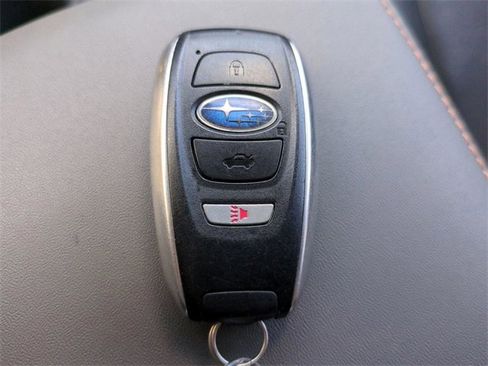 Used 2024 Subaru Crosstrek 2.5i Limited w/ Crosstrek Mirror Package image 30