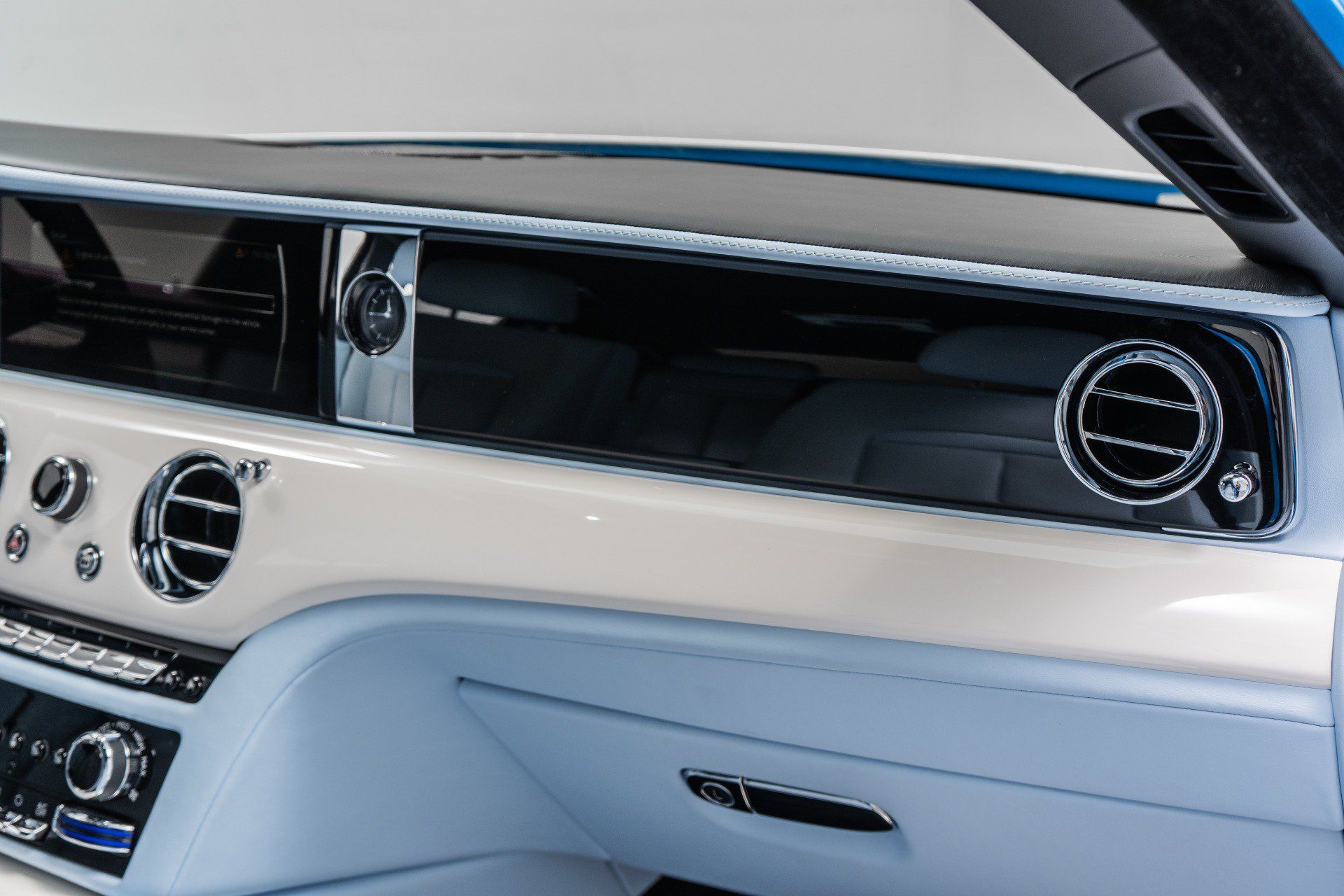 Used 2023 Rolls-Royce Ghost AWD/4WD image 33