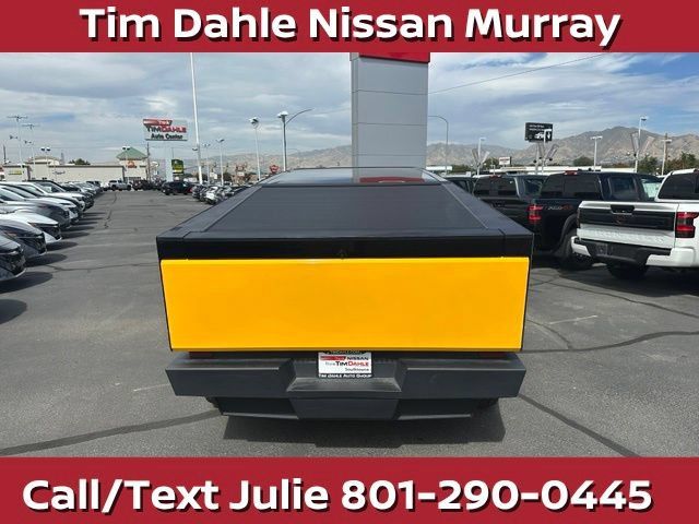 Used 2024 Tesla Cybertruck Cyberbeast AWD/4WD image 10