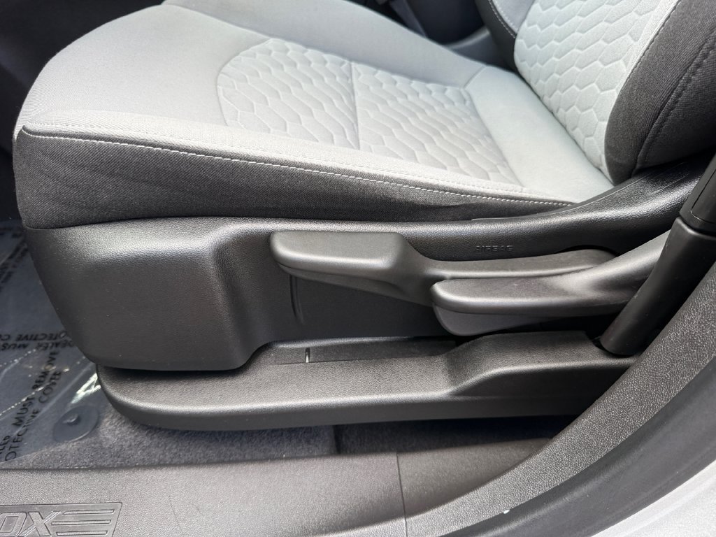 Used 2020 Chevrolet Equinox LS FWD image 10