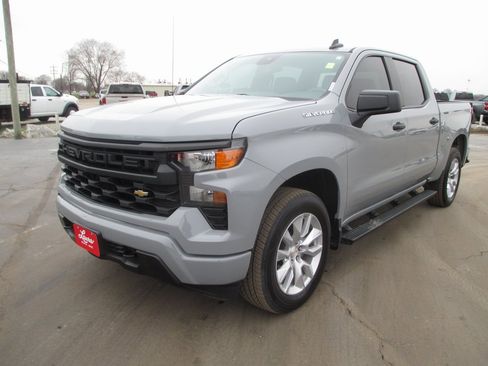 Certified 2024 Chevrolet Silverado 1500 Custom image 10