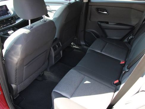 Certified 2022 Nissan Rogue SV AWD/4WD image 25