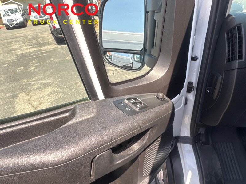 Used 2023 RAM ProMaster 2500 FWD image 18