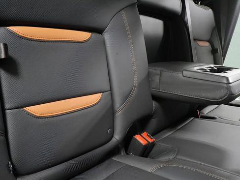 Used 2025 GMC Sierra 1500 AT4 w/ AT4 Premium Package image 13