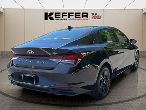 Used 2021 Hyundai Elantra SEL FWD image 6