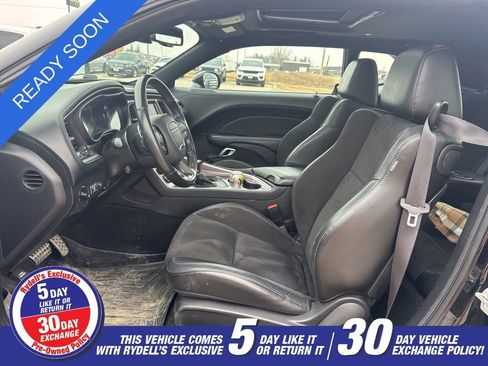 Used 2021 Dodge Challenger GT w/ Plus Package image 11