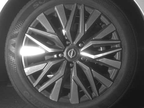 Used 2025 Nissan Altima 2.5 SV FWD image 13
