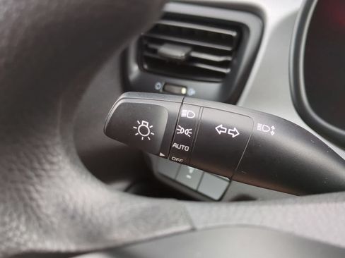 Used 2022 Kia Rio S FWD image 26