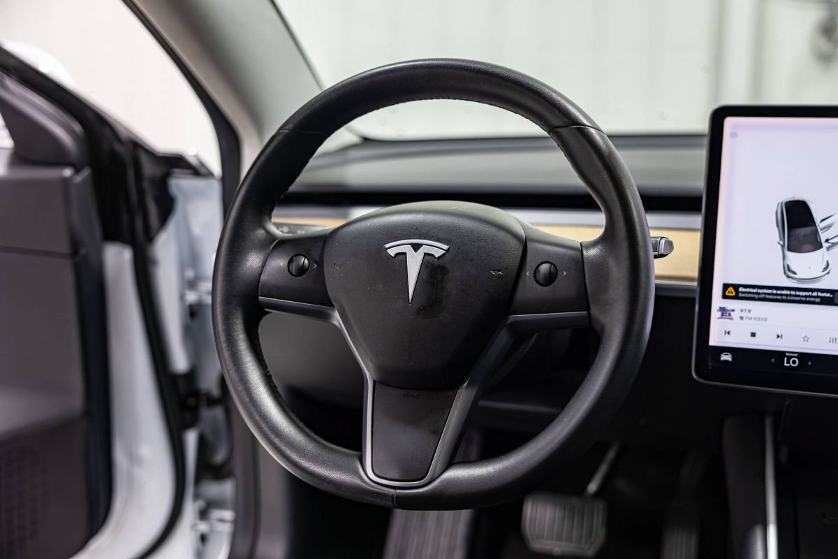 Used 2019 Tesla Model 3 Mid Range RWD image 13