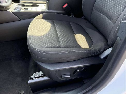 Used 2024 Ford Escape Active image 16