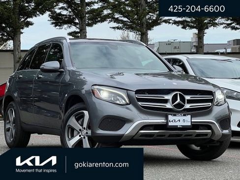 Used 2017 Mercedes-Benz GLC 300 4MATIC image 1