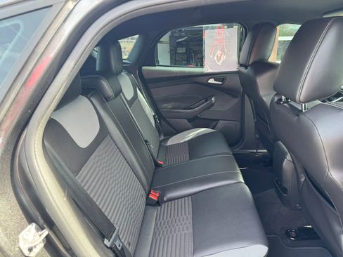 Used 2018 Ford Focus ST image 38