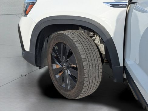 Certified 2023 Volkswagen Taos S FWD image 31