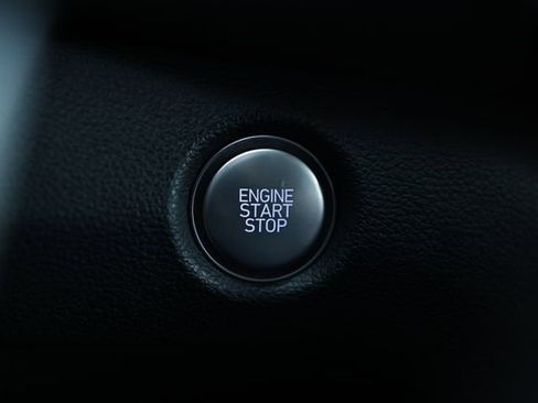 Used 2022 Hyundai Santa Fe SEL image 33