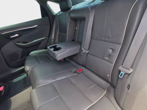 Used 2014 Chevrolet Impala LTZ FWD image 13