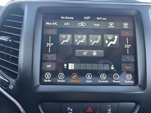 Used 2021 Jeep Cherokee Latitude Lux w/ Sun & Sound Group image 19