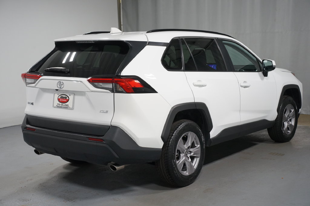 Certified 2025 Toyota RAV4 XLE FWD image 8