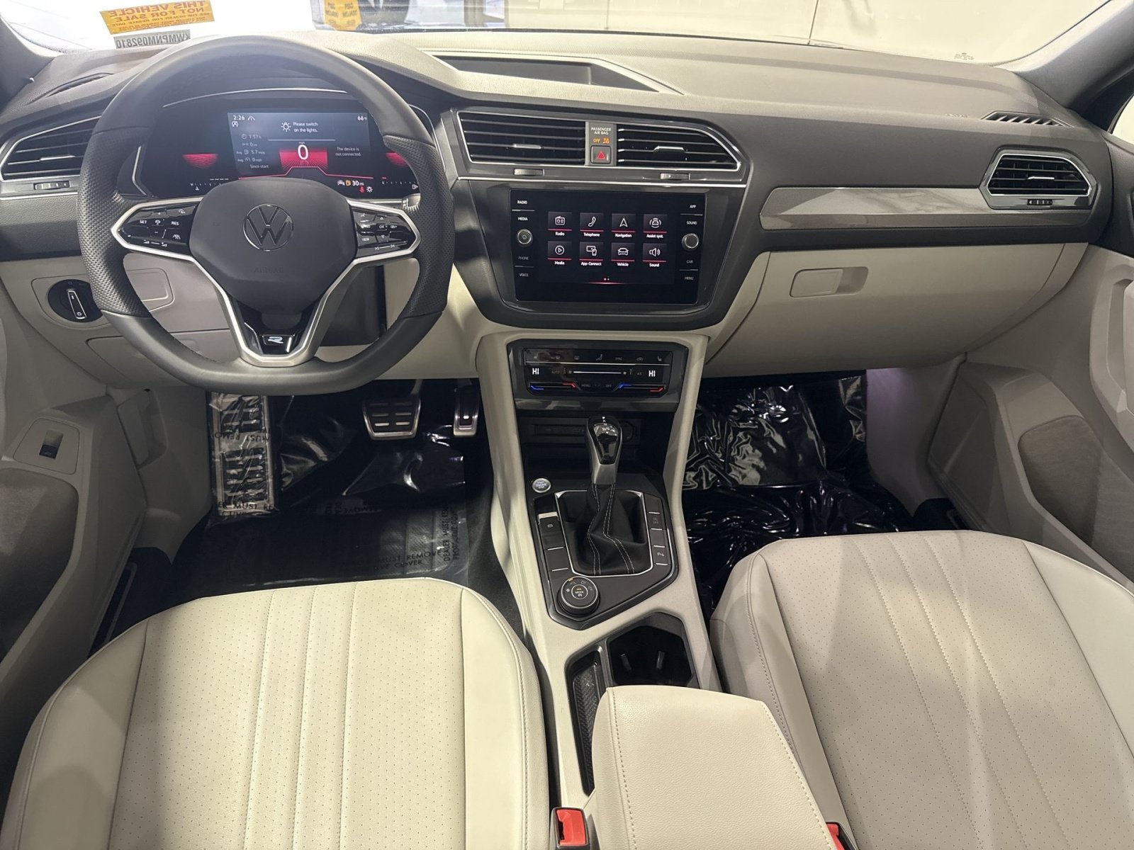 Used 2022 Volkswagen Tiguan SE R-Line AWD/4WD image 24