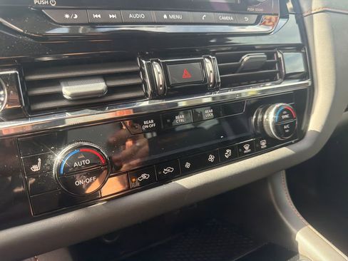 Used 2025 Nissan Pathfinder Rock Creek image 43