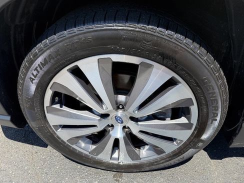 Used 2021 Subaru Ascent Limited w/ Technology Package AWD/4WD image 11