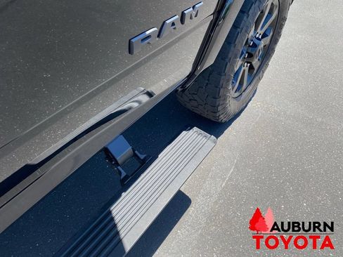 Used 2022 RAM 3500 Laramie AWD/4WD image 9