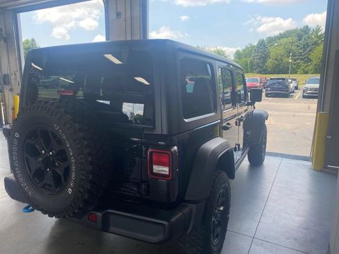 Used 2023 Jeep Wrangler Unlimited w/ Cold Weather Group AWD/4WD image 4