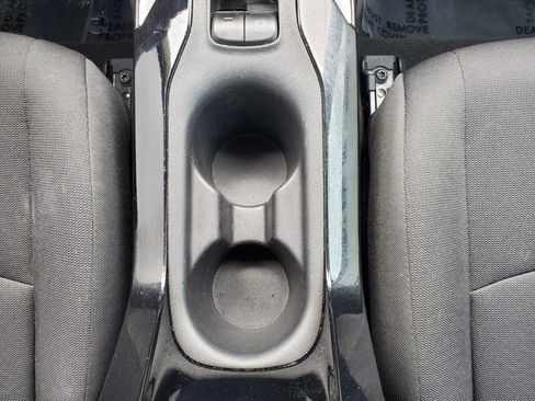 Used 2021 Toyota Corolla LE image 34