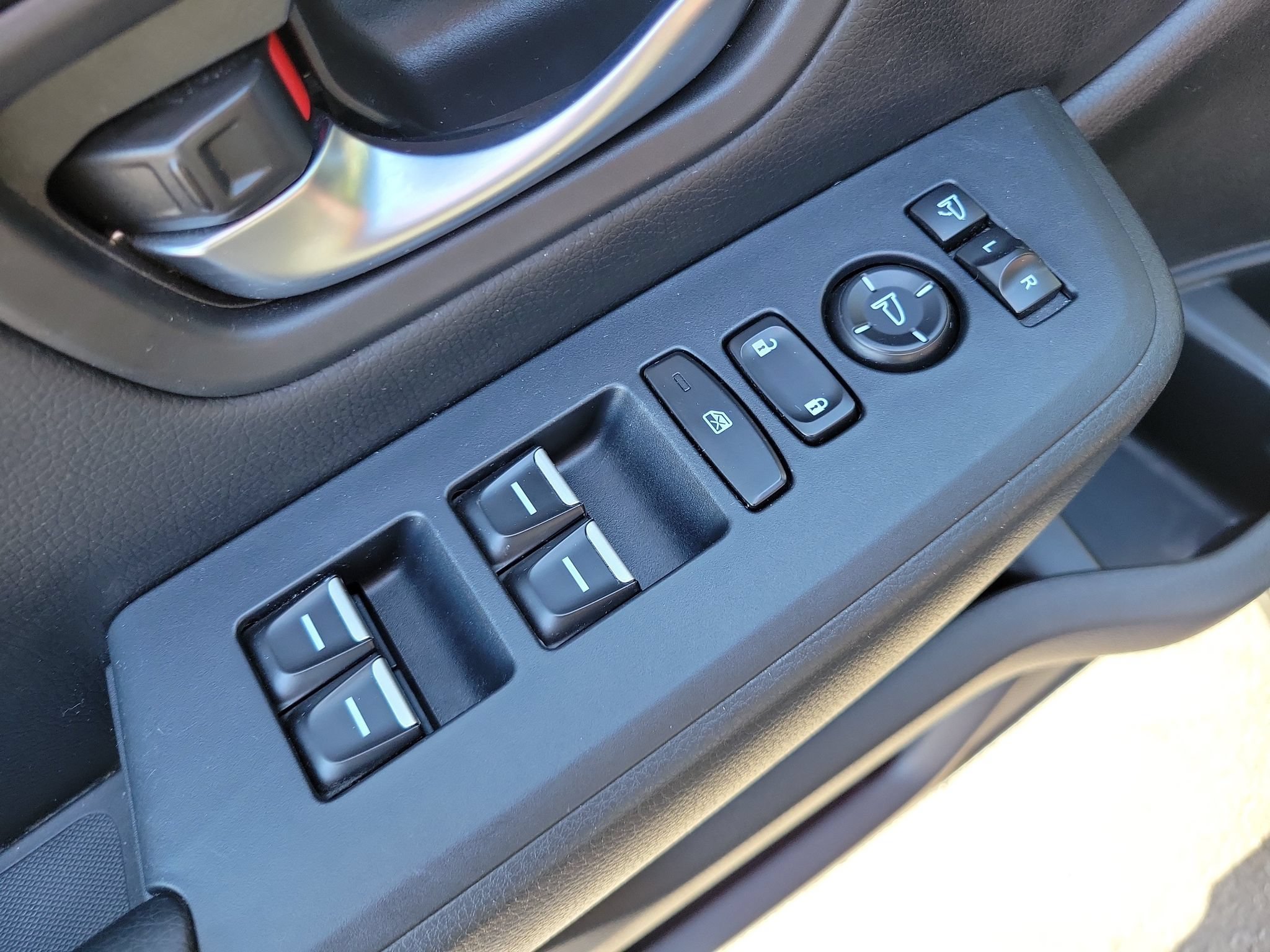 Used 2025 Honda Pilot Black Edition image 10