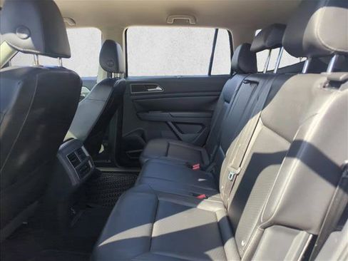 Used 2018 Volkswagen Atlas SE image 13