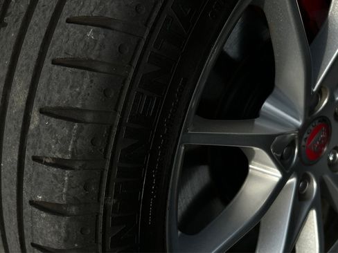 Used 2018 Jaguar F-TYPE Convertible image 46