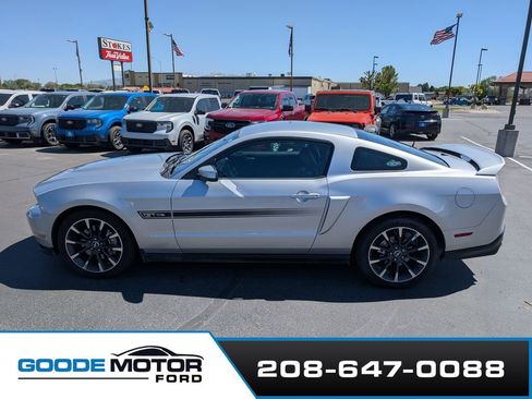 Used 2012 Ford Mustang GT Premium RWD image 3