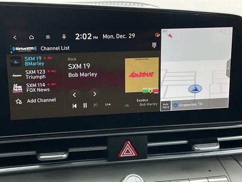 Used 2025 Hyundai Elantra SEL image 29