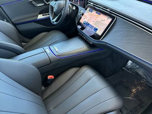 Used 2025 Mercedes-Benz E 350 Sedan image 19