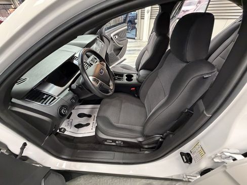 Used 2018 Ford Taurus SEL image 49