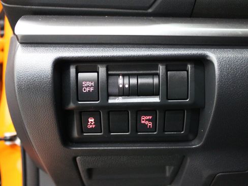 Used 2018 Subaru Crosstrek 2.0i Limited AWD/4WD image 18
