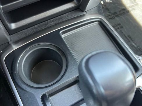 Used 2018 Toyota 4Runner SR5 RWD image 34